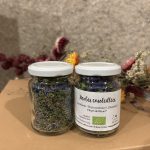 Herbes récoltées à la main